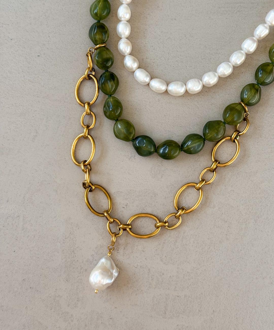 Cloudy Pearl Necklace
