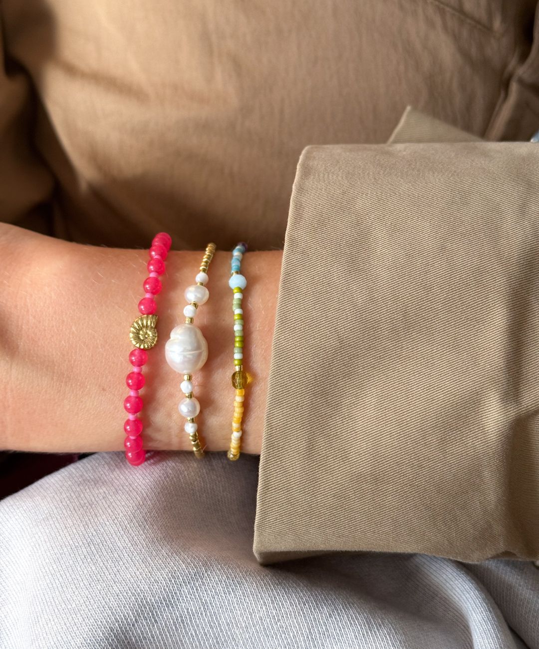 Pink Shell Armband
